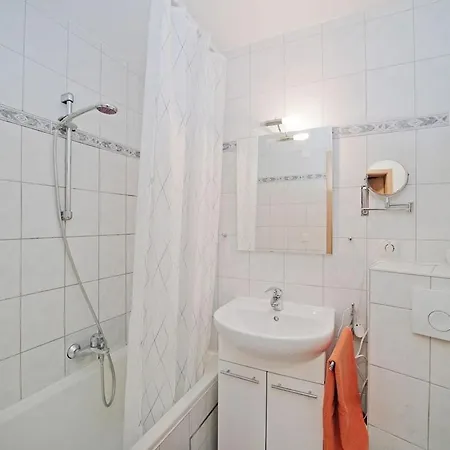 Stylish In Munich's Museum Quarter Apartment